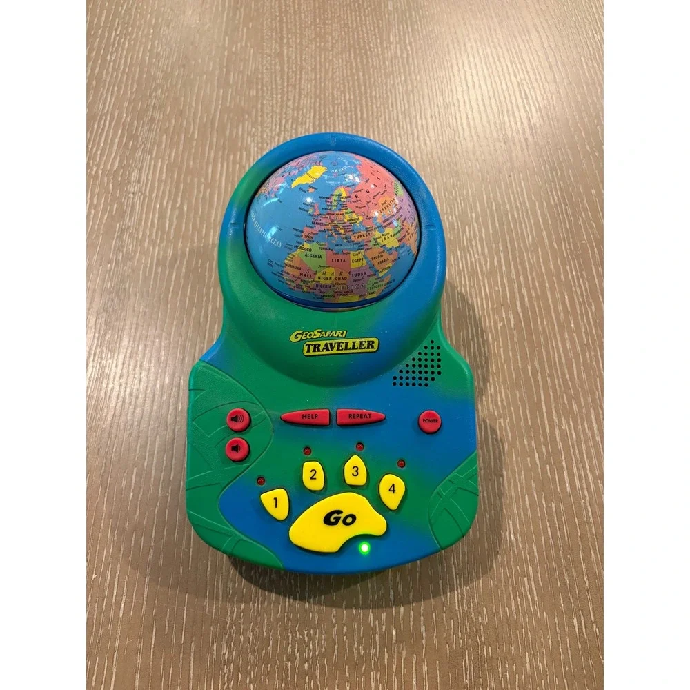 GeoSafari Traveller Educational Insights Geography Game Globe Battery Operated